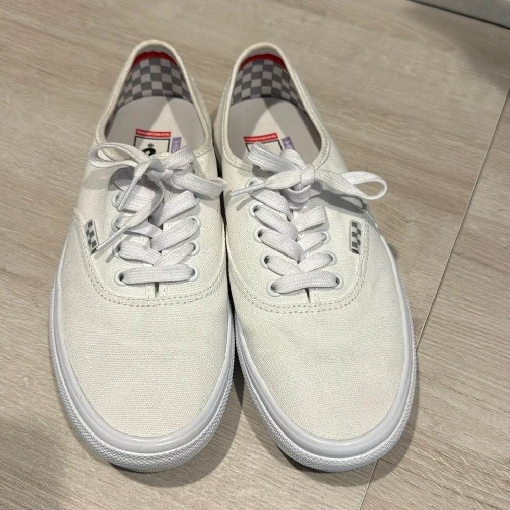 Vans skateboarding sneaker - Picture 1 of 6